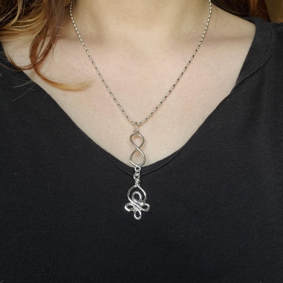 Jewelry New Silver Celtic Knot Infinity Necklace Poshmark